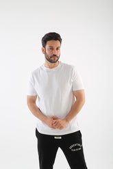 تي شيرت بيزك