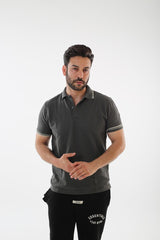 تيشرت بياقة 